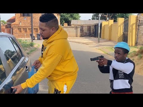 Robbery Gone Wrong - Try not to laugh #mzansicomedy #funny #trending #trendingvideo