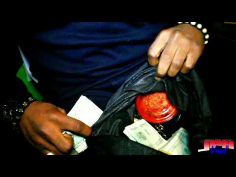 T Doe Feat ShowKidd-  Buss A Bottle  (Viral Video) (WARNING 18 & OLDER TO VIEW)