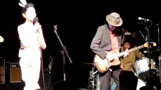 PJ Harvey &amp; John Parish - Rope Bridge Crossing [Live]