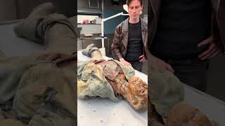 How they examine bodies in a MORGUE !