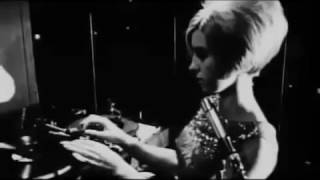 Gavin And Thee Icons - Girl You Drive Me Wild (Demo)