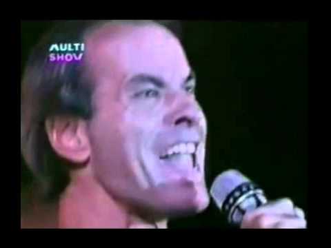 Ney Matogrosso e Elza Soares: Tem que rebolar