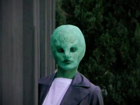 YUNG PRADO, LUPE - Ganas De Verte (Video Oficial)