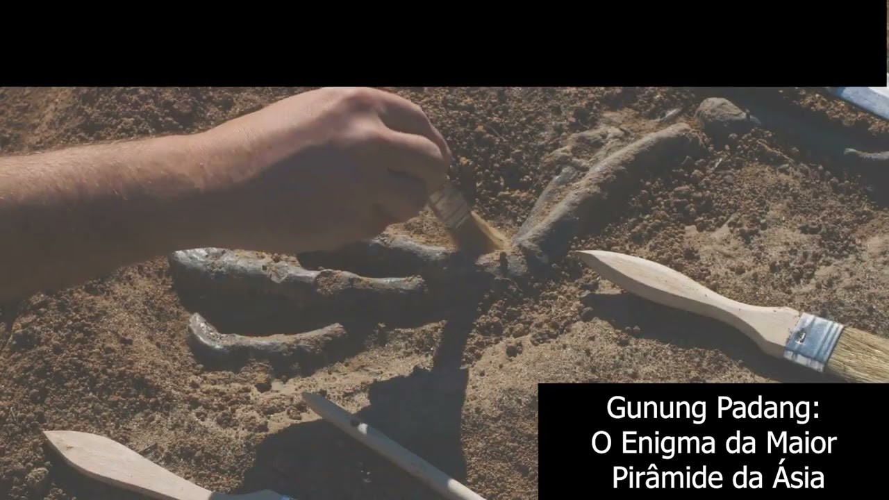 Gunung Padang: O Enigma da Maior Pirâmide da Ásia.