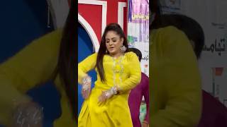 Download lagu Reena Multani #dance #dancerlife #lifeisbutadream #duet #danceartistry #danceshow #song #danceperf mp3