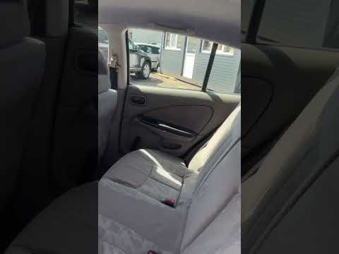 фото nissan almera ii (n16) 0