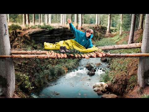Mein erstes Survival Shelter im Wald | 24 Stunden Challange