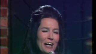 Loretta Lynn - Deep As Your Pocket