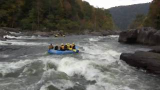 preview picture of video '2800 cfs - First Drop of Lost Paddle Rapid, Gauley River'