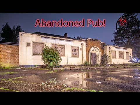WE EXPLORED AN ABANDONED PUB WITH A SPOOKY BASEMENT