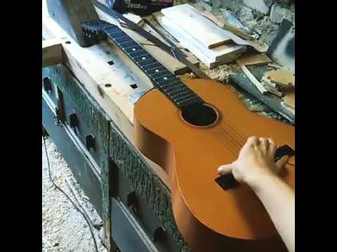 Советская семиструнка, струны скручены из ниток