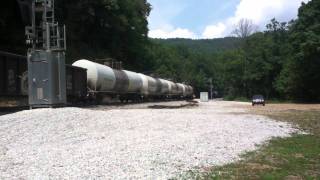 preview picture of video 'CSX Northbound at Camp Two (Peppers Creek), NC 8/19/2011'