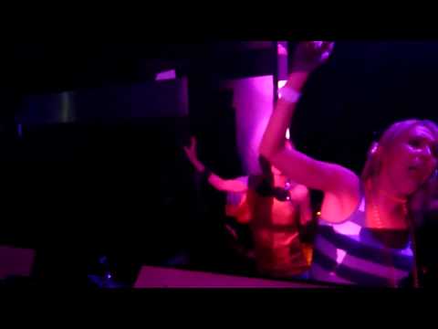 Riot! @ Matter - Lisa Pin-Up vs Anne Savage