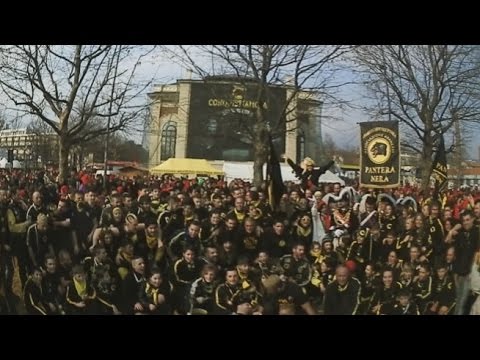 Mugnaia e Pantera aranceri - foto di gruppo 4K 360° - Carnevale Ivrea 2017