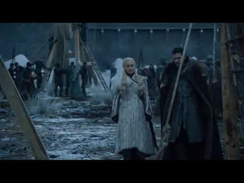 Jon Snow monta a rhaegal. Juego de tronos Español latino