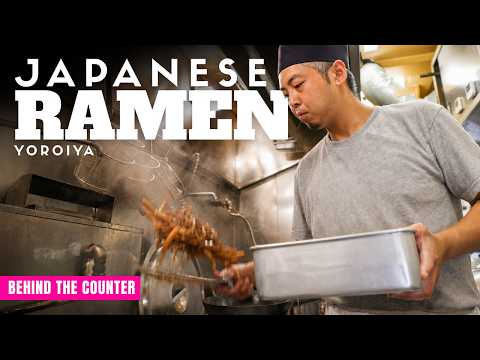 地元の朝ラー店、カウンターの裏側 (Behind the Counter at a local Japanese Breakfast Ramen Shop)