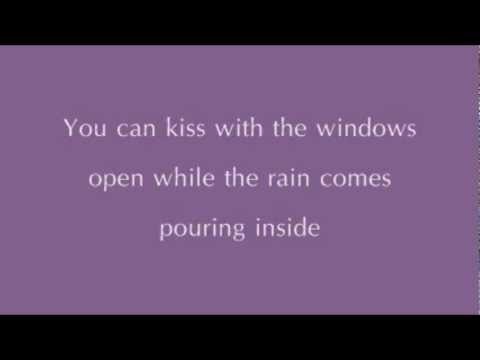 This Kiss by Faith Hill - Lyrics