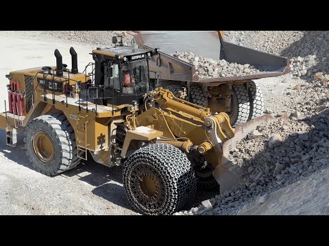 Power Meets Precision: Caterpillar 992K Wheel Loader Loading Caterpillar 777F - Interkat SA