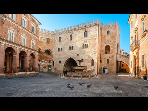 FABRIANO Walking Tour [4K Ultra HD] 🇮🇹 | Hidden Italy Morning Ambience & Captions