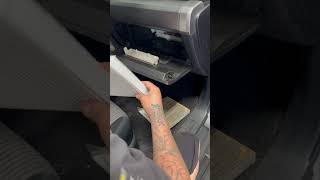 Download lagu Changing a Cabin Air Filter 😮 #cabinairfilter #airfilter #dirty #clean #replace #fivestarchevrolet mp3