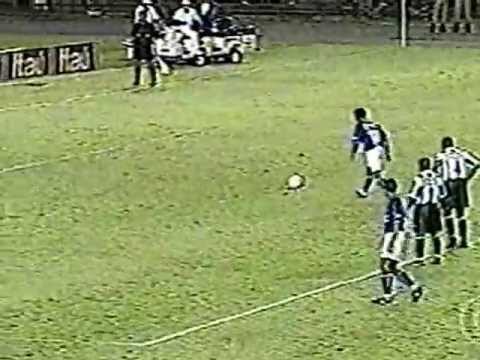 1999: Cruzeiro 3x4 América MG