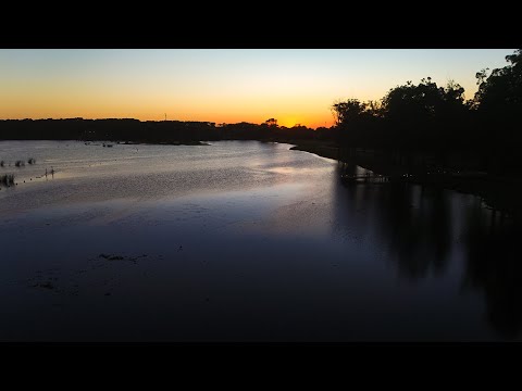 Amanecer del 10 de diciembre, Laguna Blanca, Playa Bikini.