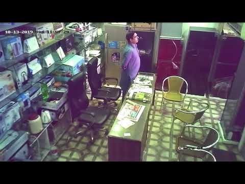 Robbery in Electronics Shop