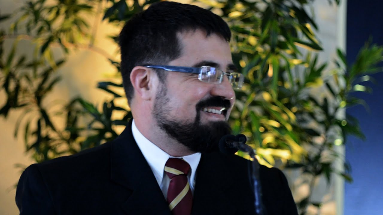 DISCURSO DE FORMATURA - PROF. GUSTAVO DA ROCHA LAMBERT