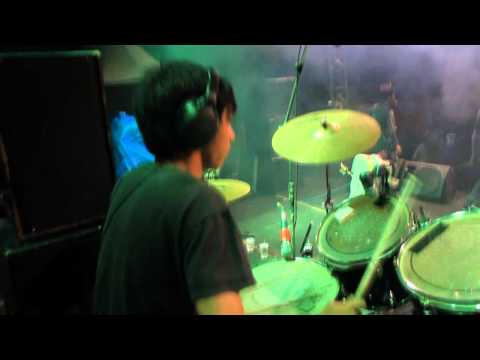 BLOODYDIE - Slaughter Machine (Showcase! Indie Clothing Festival ICFest.) Solo,17 Maret 2012