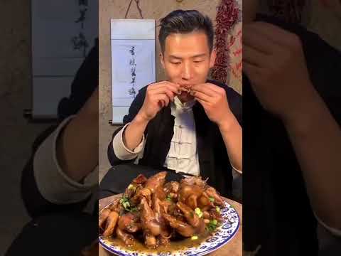 Amazing Chinese Chef Cooking Food and Eating in Countryside....
