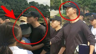 170904 #Taecyeon mother last hug before entering the military Service 😫😫 After 2PM 9anniversary