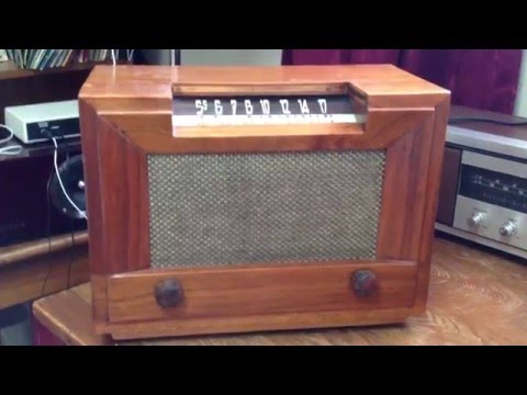 Restored Marconi 275A Vintage Radio playing KCEA