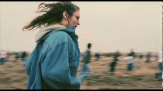 Clip Gaëtan Roussel - Help Myself  (Nous ne faisons que passer)