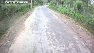 preview picture of video '[2013-08-08_12_Bicycle_Tour_Wayanad_Coorg]: Pulpally - Payyampally 04.'