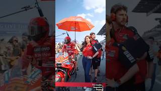 Download lagu Marc Marquez 🤩 with beautiful Umbrella girl❤️#motosports #motogp #racing mp3 Download lagu Marc Marquez 🤩 with beautiful Umbrella girl❤️#motosports #motogp #racing mp3
