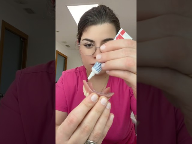 Vídeo relacionado con Fittydent - Crema fija para dentaduras postizas (40 g)