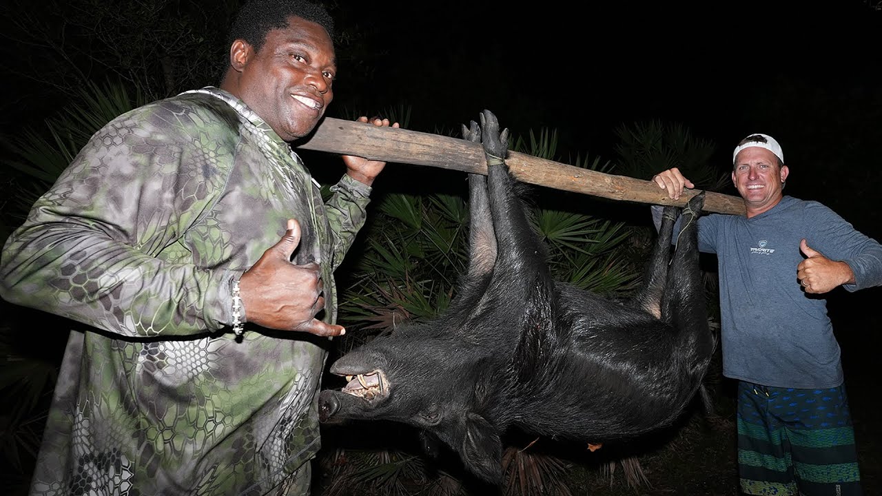 Hog Hunting with Warren Sapp! Catch Clean Cook fried wild Bacon