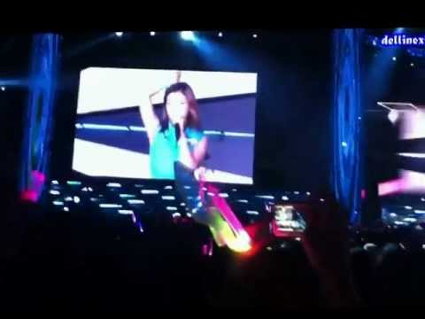 [fancam] HD 120922 F(x) - Hot Summer @ SMTown World Tour Live 3 in Jakarta