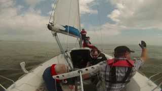 preview picture of video 'Beneteau First 260   Stern Chase'