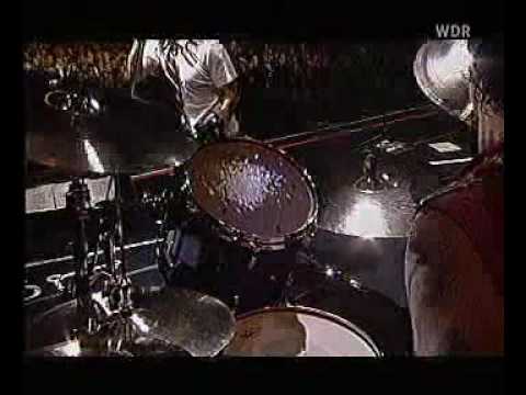 Red Hot Chili Peppers-black cross live