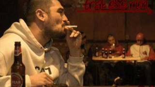 Violadores del Verso - Trae ese ron (Kase.O)