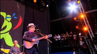 Jimmie Standing In The Rain Glastonbury 2013 6min with intro - Elvis Costello
