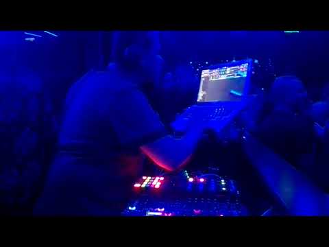 HUGO BIANCO!! TWENTY MINUTES OF PURE MUSIC ON!!! HUGO THE KING!! IN QUANTIC CLUB!! 20/04/2018!!