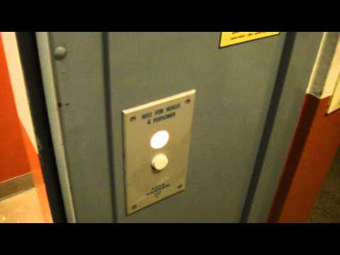 ASEA-Graham elevator @ Humlegårdsgatan 2 in Söderhamn..