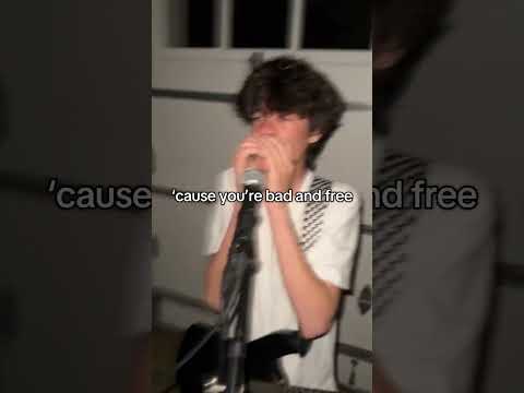 Feel Good Inc - @Gorillaz