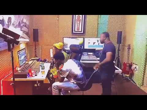 Kuami Eugene ft shatta wale & Samini,Ghana we dey.music video(studio session)