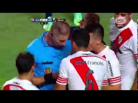 Dura patada de Funes Mori