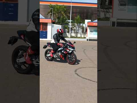 "ZX-6R Meets Aprilia RS457 – Twin Rockets Entry 🚀🔥"#ZX6R #ApriliaRS457 #SuperbikeEntry