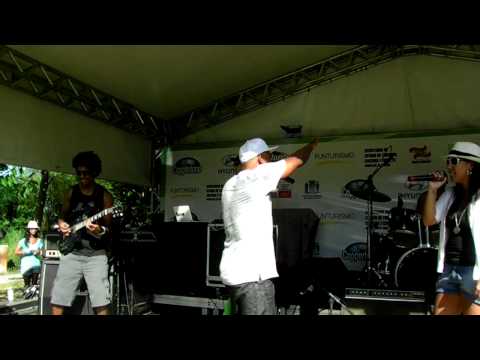 Wagner K-chaça e Banda no Floripa Tem (Riozinho) Música Maneiras.