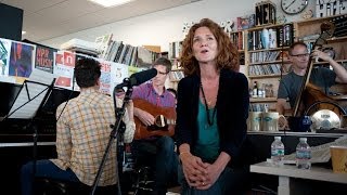 Hem: NPR Music Tiny Desk Concert